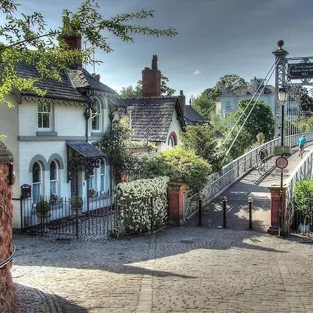 Beautiful Period Cottage, Exceptional Riverside Location In The Heart Of Chester Exterior photo