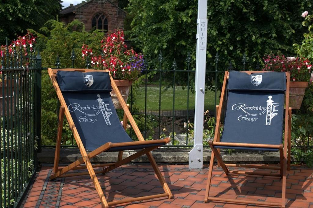 Beautiful Period Cottage, Exceptional Riverside Location In The Heart Of * Chester